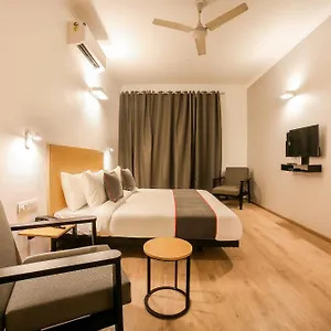 airport-hotel-lotus.top-gurgaonhotels.com/