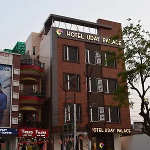 hotel-uday-palace.hotels-varanasi.com/